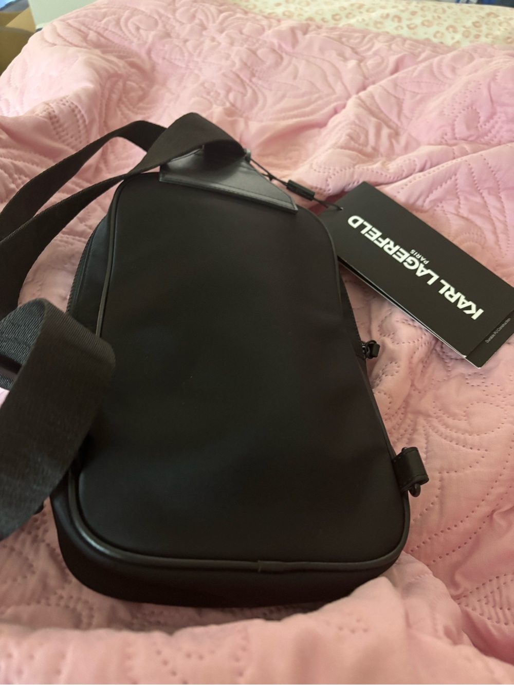 NWT Karl Lagerfeld Black Crossbody Sling Bag - Icon Patch - Picture 2 of 3